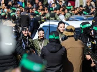 Hamas, İsrailli 4 rehineyi Kızılhaç'a teslim etti