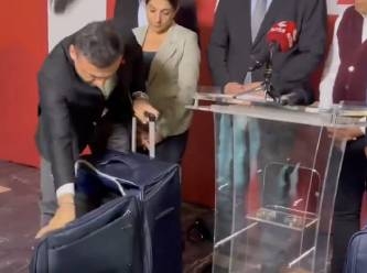 Yandaş medya para dolu demişti: Özgür Çelik o bavulları tek tek açtı!