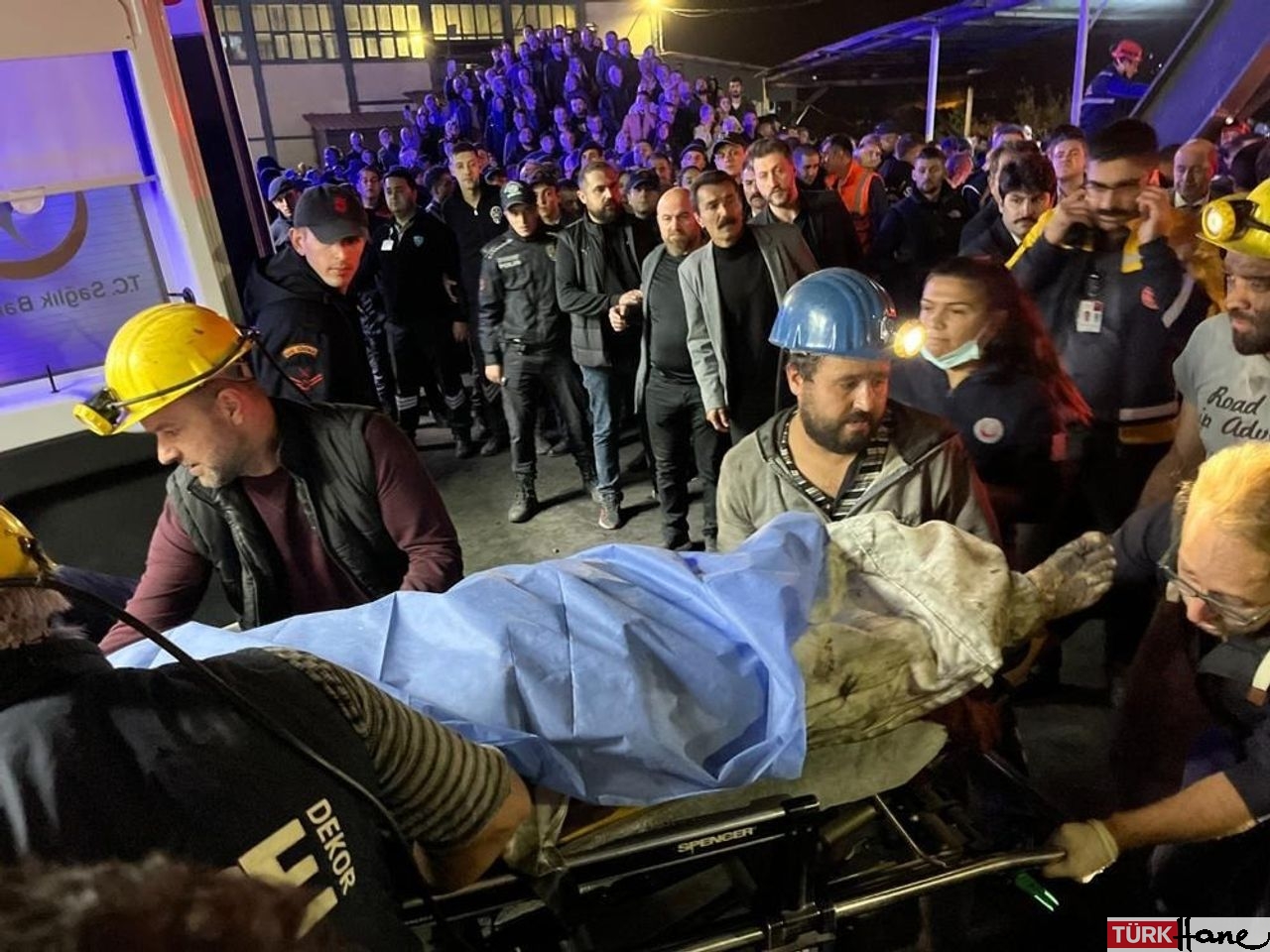 41 kişinin yaşamını yitirdiği Amasra maden faciasında 24 kişi gözaltında