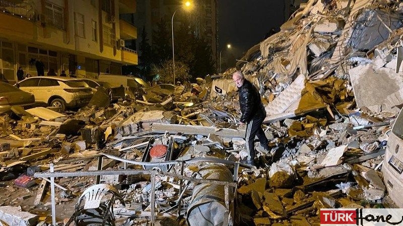 Depremlerde 6 bin 234 can kaybı
