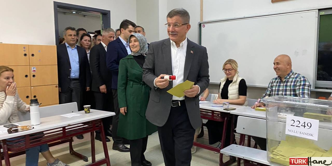 Ahmet Davutoğlu: Toplu oy için halka baskı haberleri geliyor