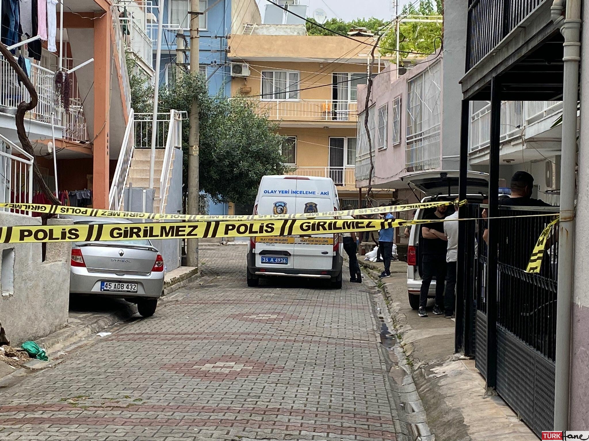 İzmir’de derin dondurucuda üç ceset bulundu