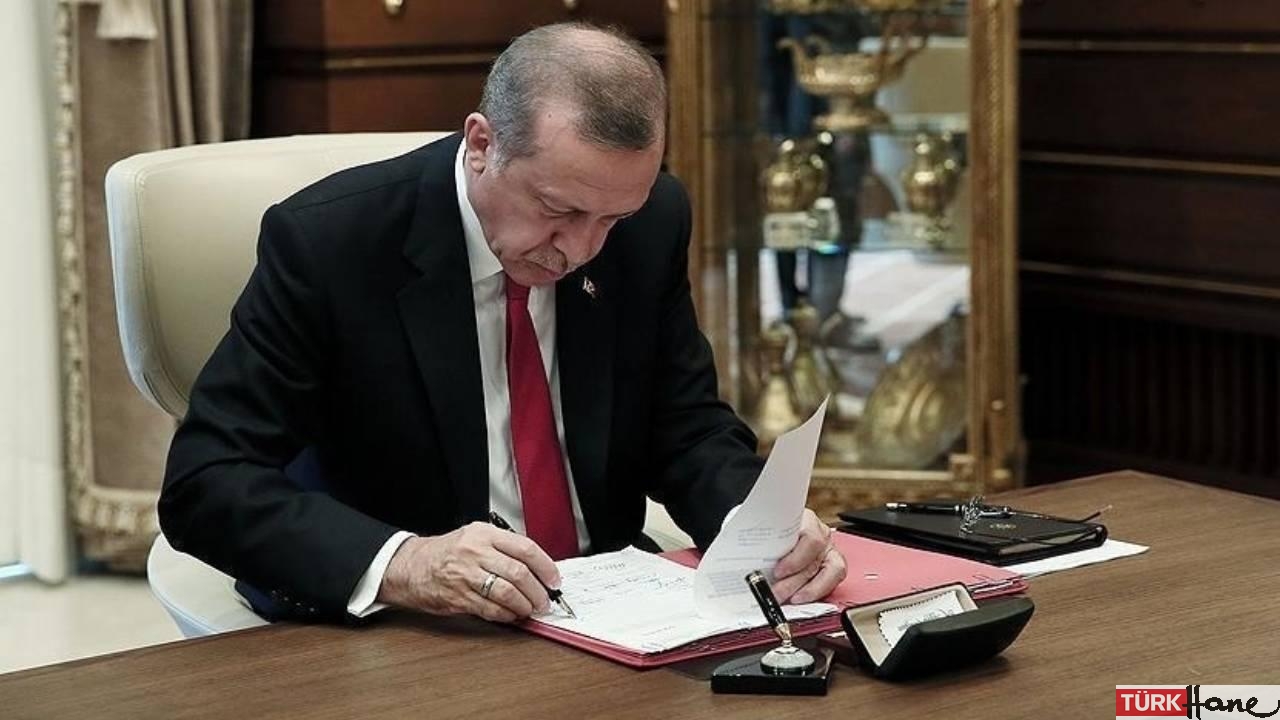Terkoğlu, Erdoğan’ın atmadığını iddia ettiği imzayı yazdı