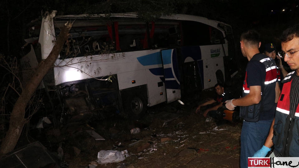 Yozgat’ta şarampole düşen yolcu otobüsündeki 12 kişi öldü