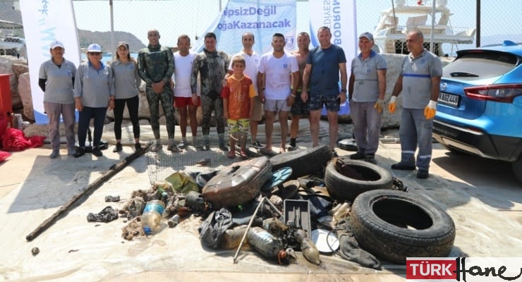 Bodrum’da deniz dibi temizliğinde 106 kilogram atık çıkarıldı
