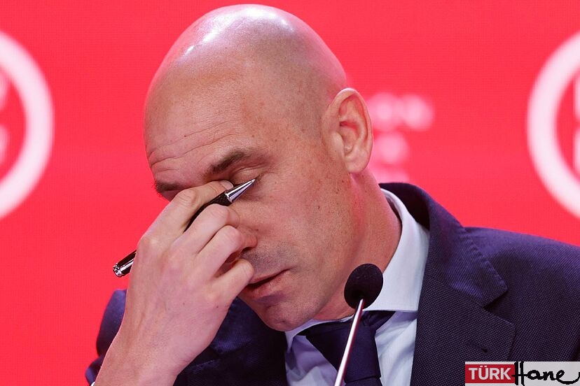 Eski İspanya Futbol Federasyonu başkanı ifade verdi