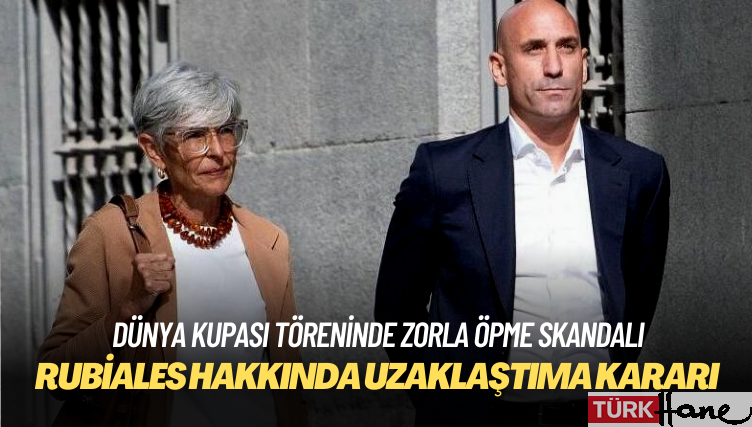 Kadın futbolcuyu dudağından öpen eski federasyon başkanı hakkında uzaklaştırma kararı