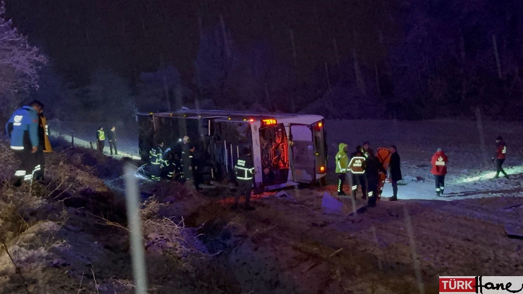 Kastamonu’da yolcu otobüsü devrildi: 6 ölü, 33 yaralı