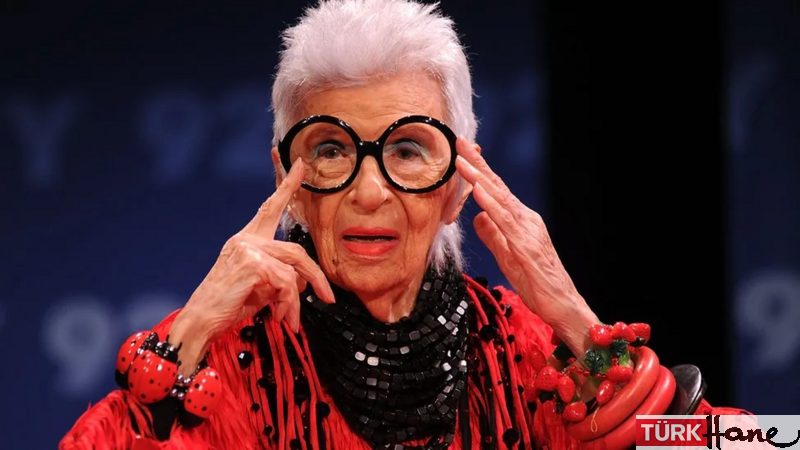 Amerikan moda tasarımcısı Iris Apfel hayatını kaybetti