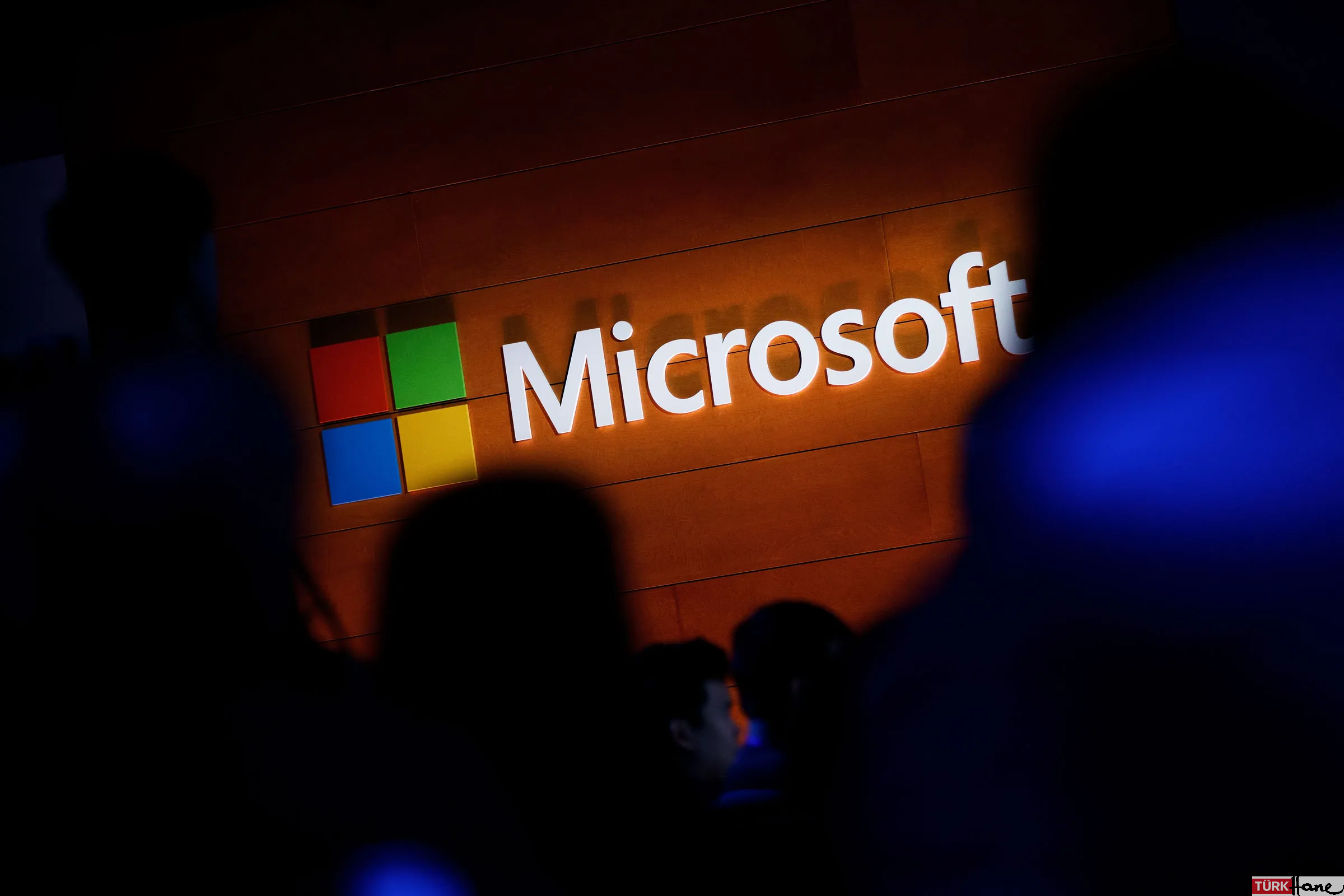 Microsoft’dan yapay zekaya 1,5 milyar dolarlık yeni yatırım