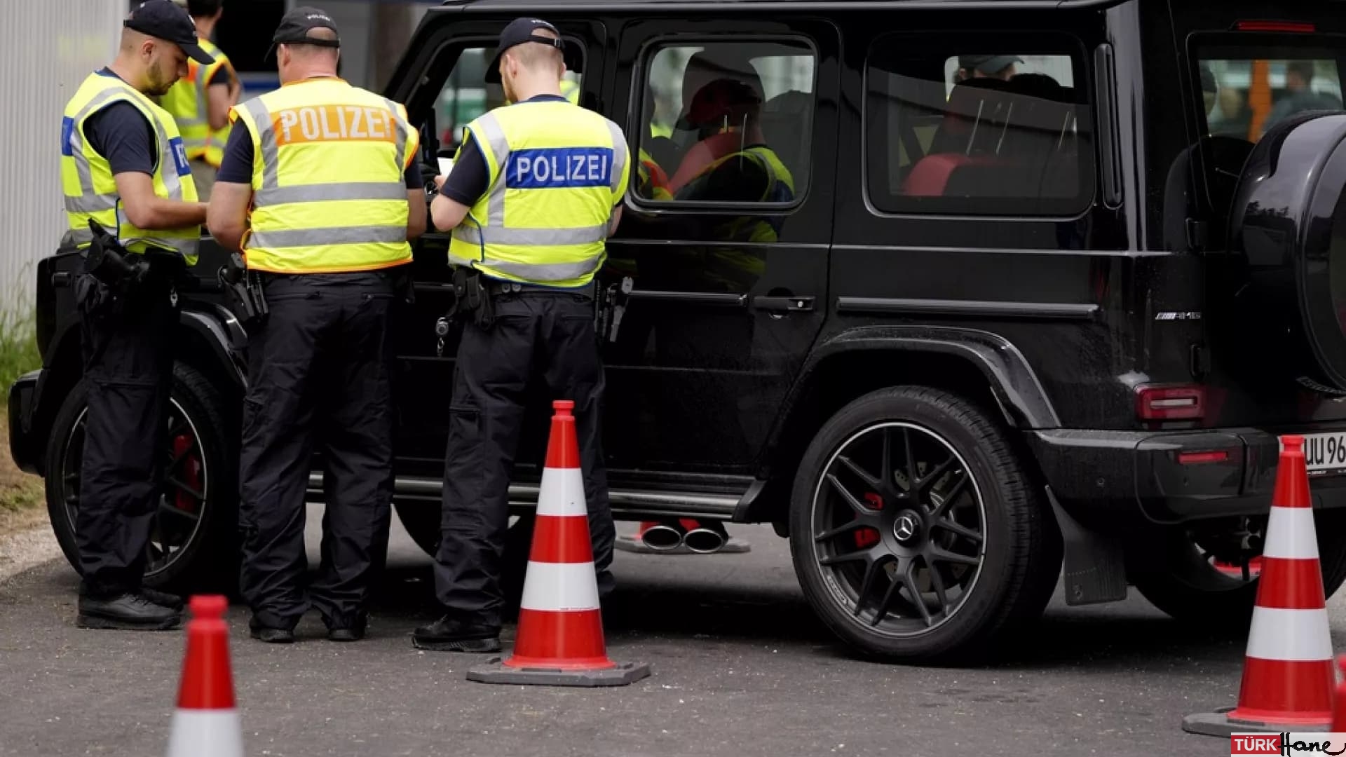 Almanya’da Rusya’ya casusluk iddiasıyla iki kişi tutuklandı