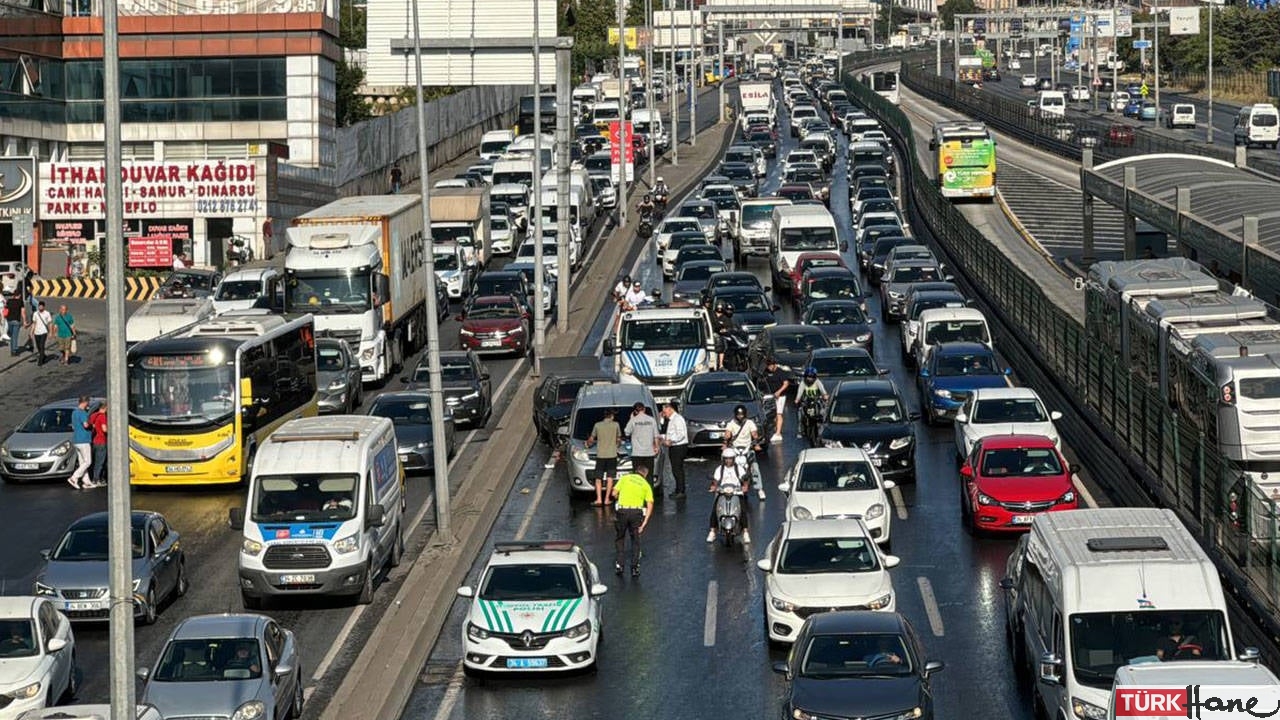 Esenyurt’ta zincirleme trafik kazası: Yedi yaralı