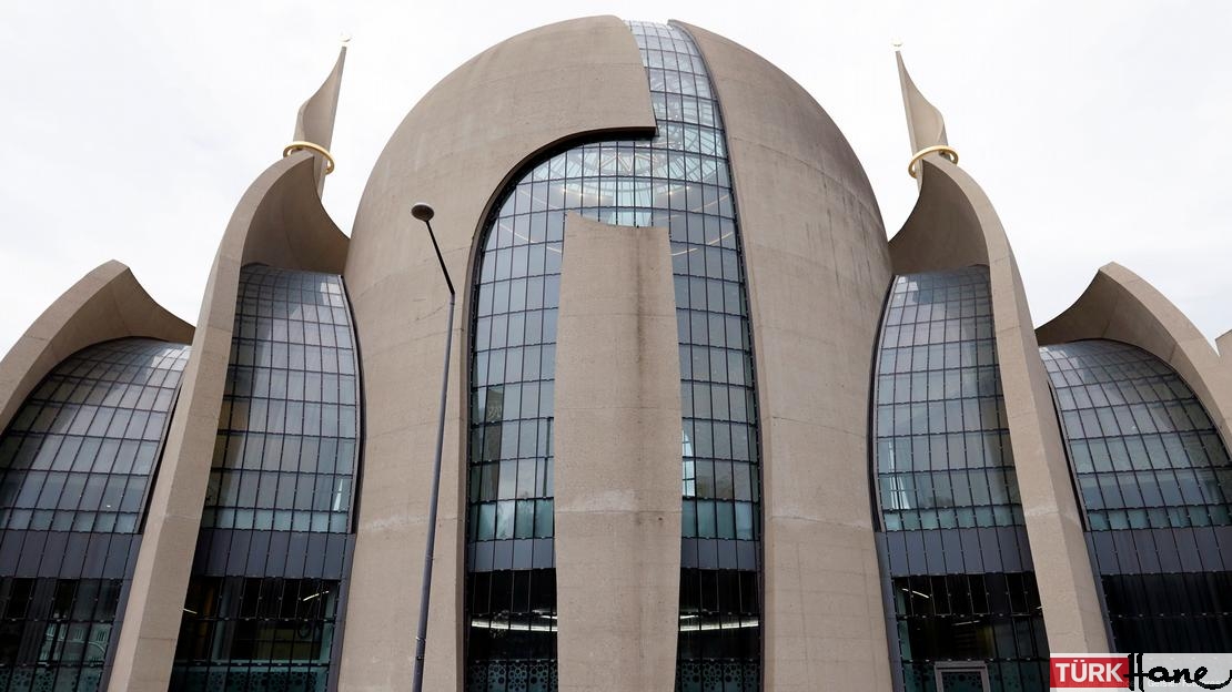 Almanya’da ezan izni