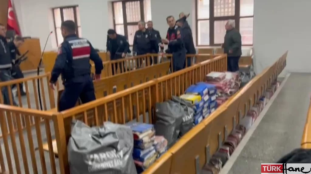 Bursa’da, duruşma salonunda silahlı saldırı