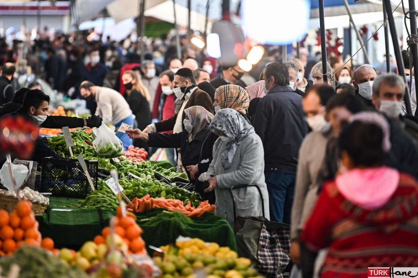 Vatandaşın bir yıl sonraki enflasyon beklentisi yüzde 63,1