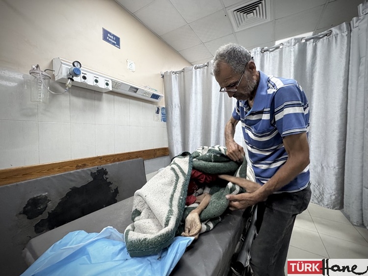 Gazze’de son 24 saatte 4’ü çocuk 15 Filistinli daha açlıktan hayatını kaybetti
