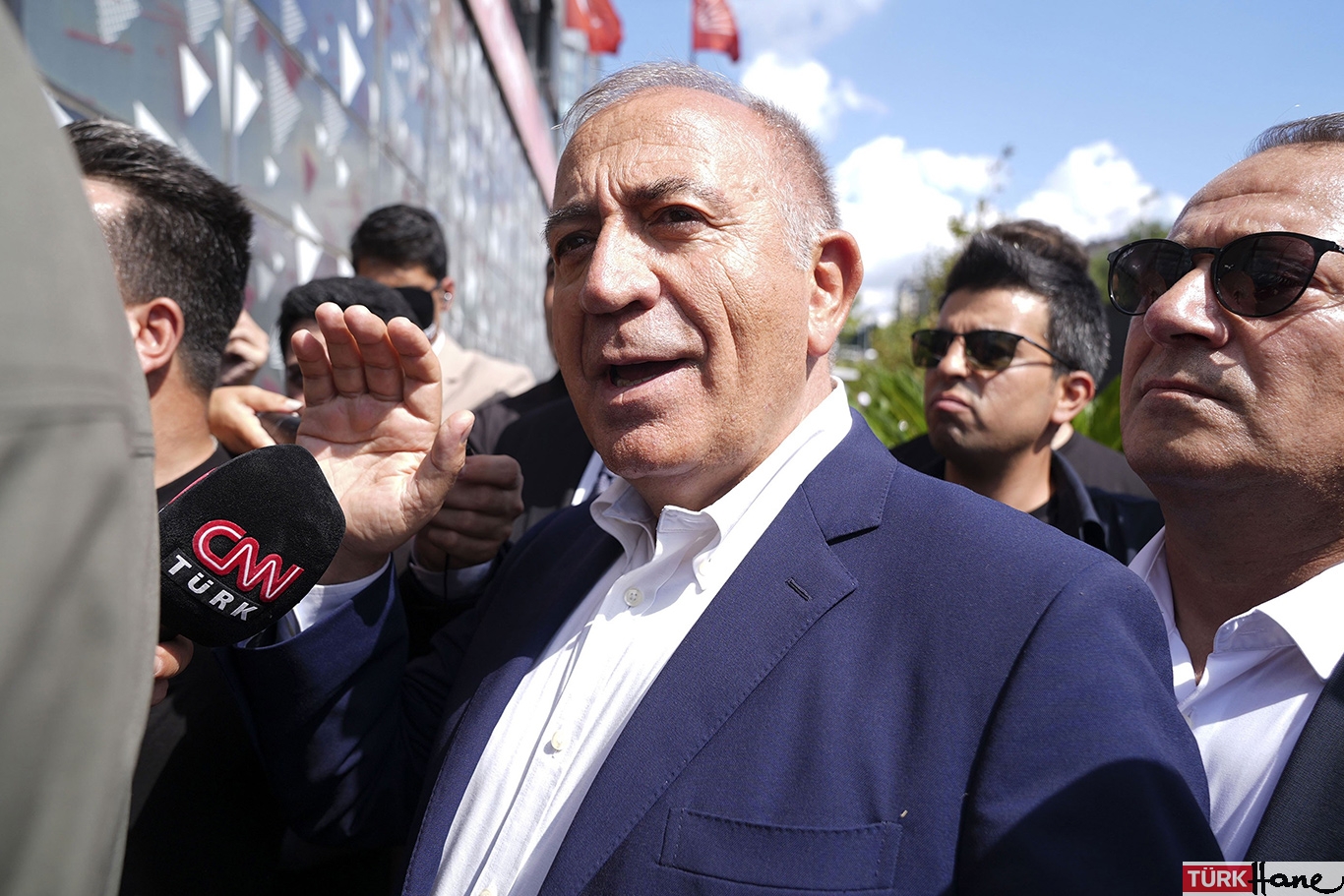 Gürsel Tekin mal varlığını açıkladı: Kıskanmayın bir gün sizin de olur