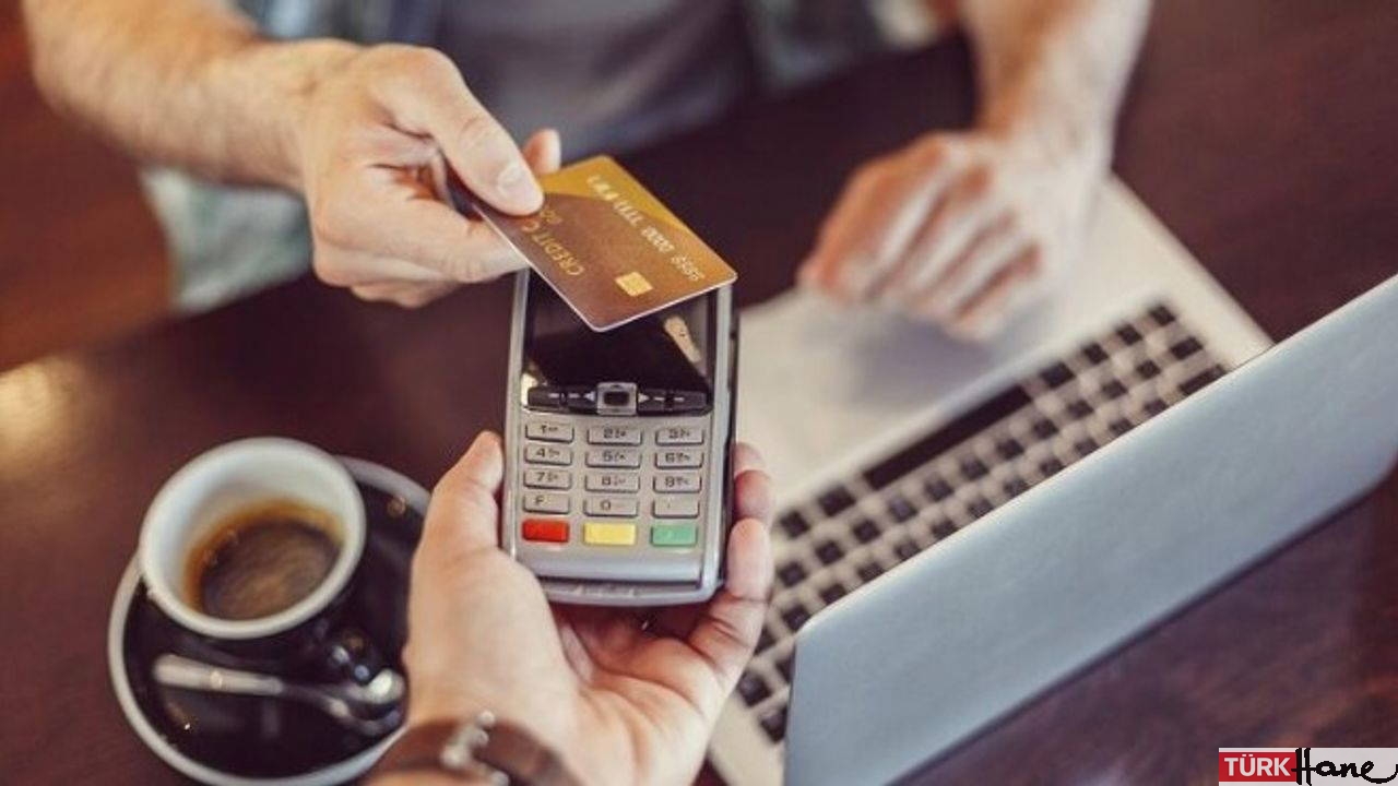 Banka kartını arkadaşına verdi, başına gelmeyen kalmadı: 100 yıl hapsi isteniyor