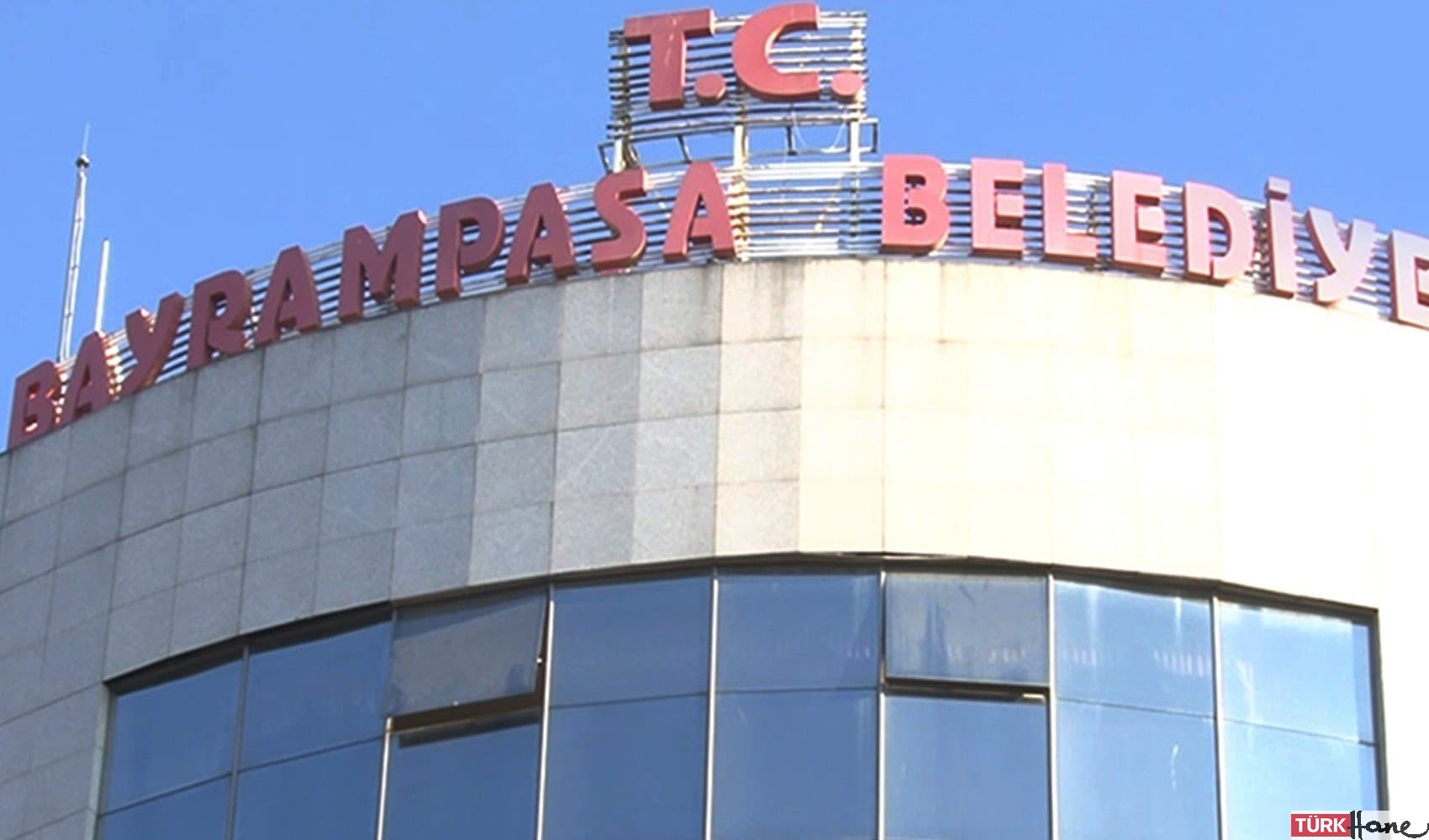 Bayrampaşa’da CHP’li bir meclis üyesi daha istifa etti