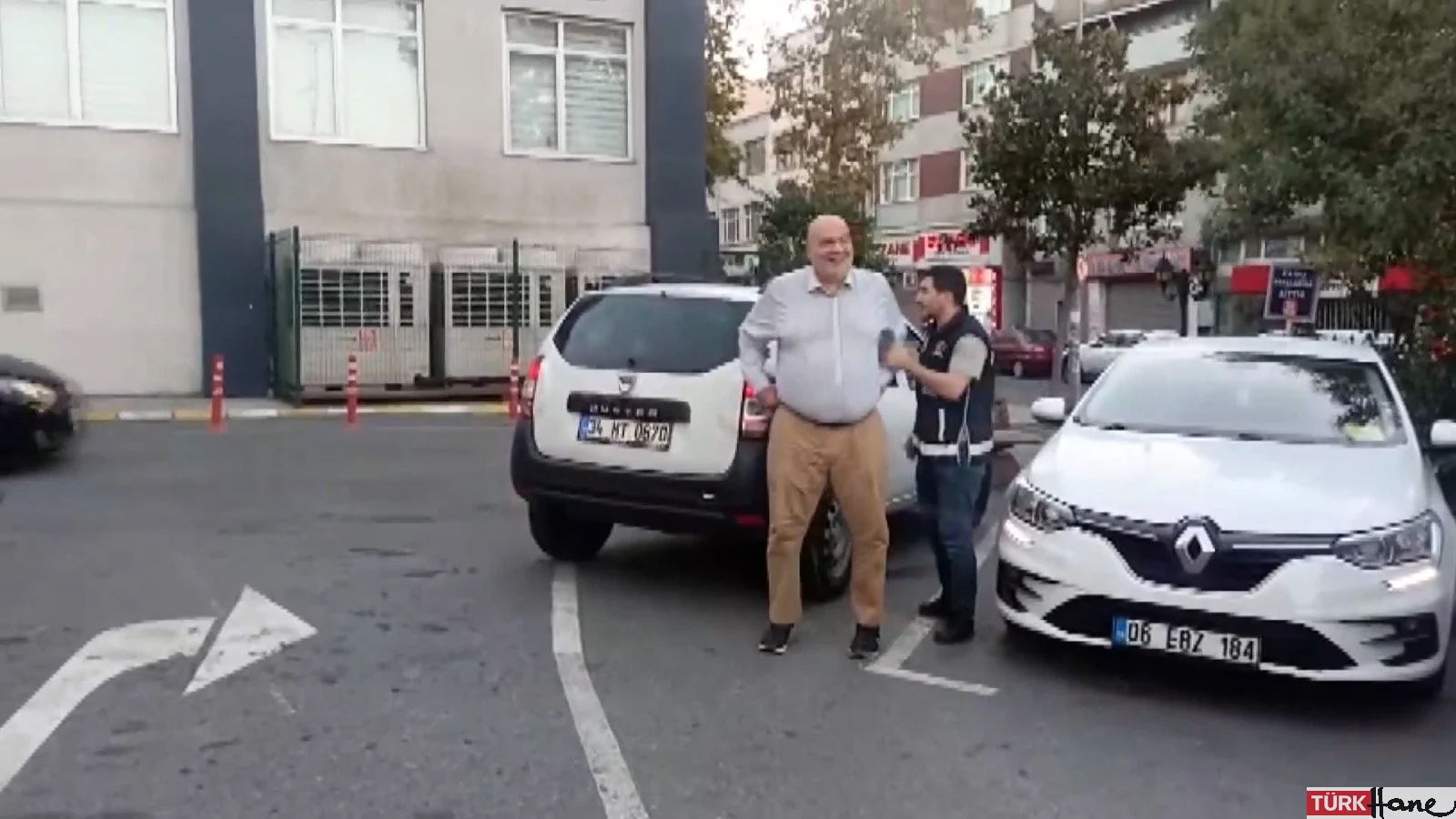 Ünlü ekonomist Borsa’da manipülasyon operasyonunda gözaltında