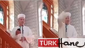 İmam cemaate küstü, namazı yarım bırakıp gitti
