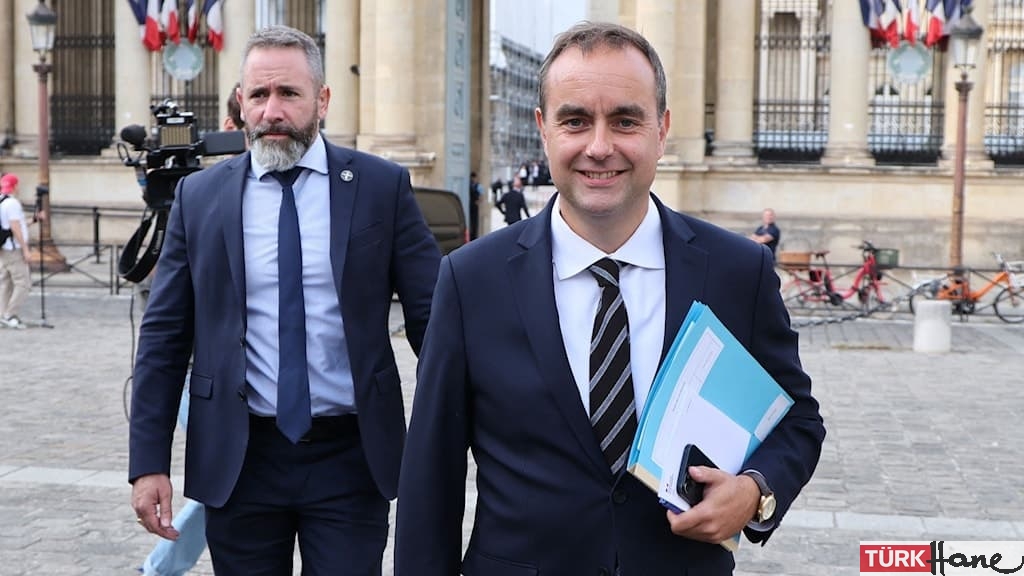 Fransa Başbakanı Sébastien Lecornu istifa etti