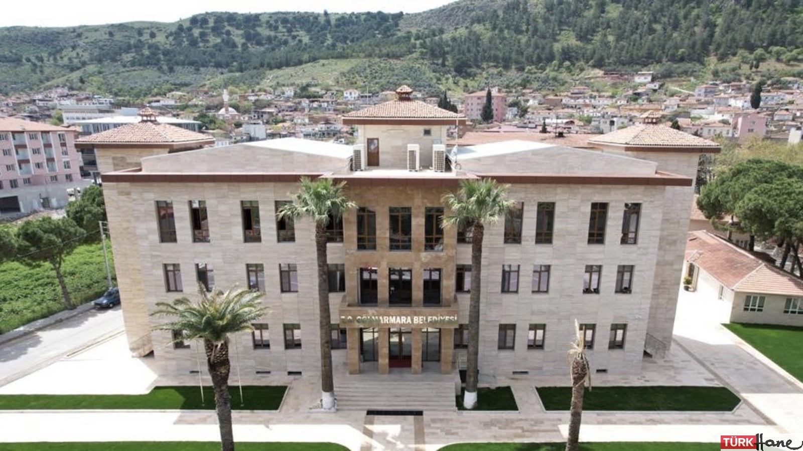 Eski AKP’li belediye başkanı seçimlerden önce mülkiyetindeki taşınmazları belediye taşınmazları ile takas etti