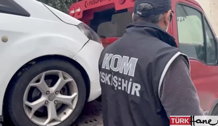 Arızalı diye çekiciyle götürülen araçtan 480 tabanca çıktı