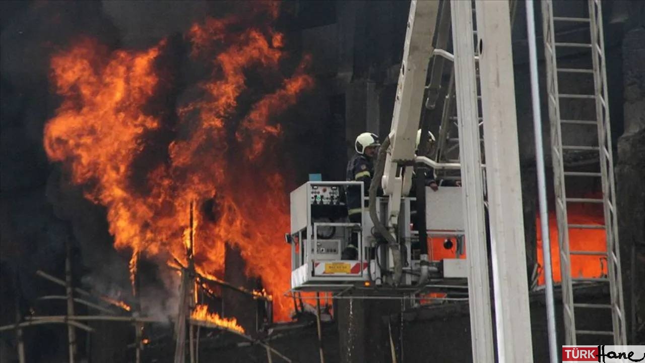 Hindistan’da gece kulübünde yangın: 25 ölü