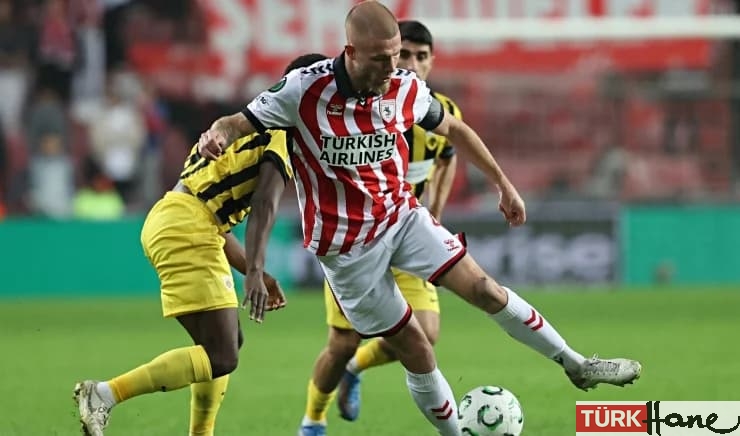 Samsunspor, Yunanistan ekibi AEK’ya kendi sahasında 2-1 yenildi