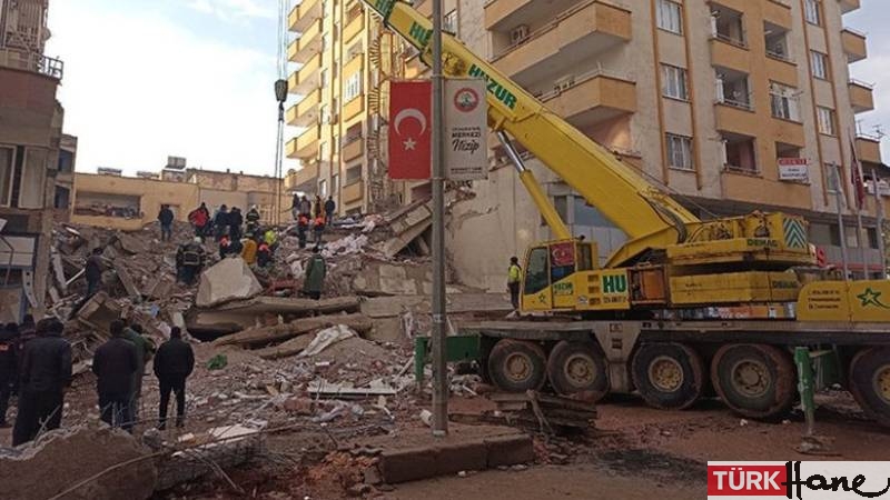 6 Şubat’ta 51 kişinin hayatını kaybettiği Furkan Apartmanı davasında firari sanıklar hakkındaki yakalama kararı 