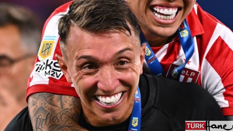 Muslera yine tarih yazdı: 1 haftada 2 şampiyonluk