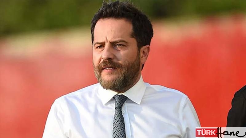 Galatasaray taraftarından yönetime Erden Timur tepkisi ve istifa çağrısı