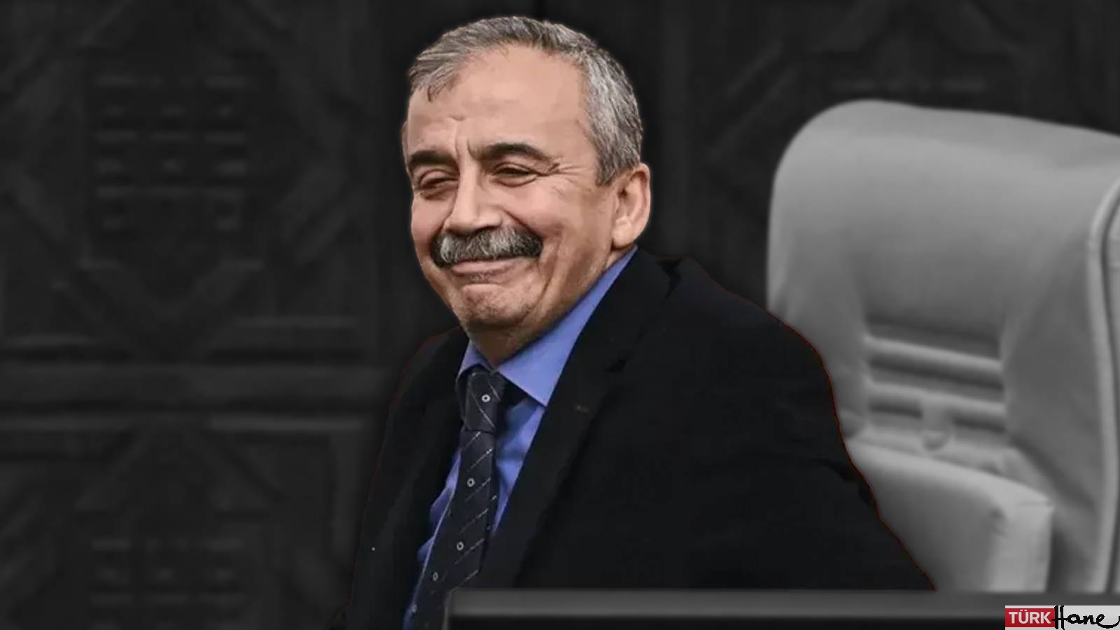 AKP’li ve CHP’li üye onayladı; MHP’li üye reddetti: Belediye meclisinde Sırrı Süreyya Önder ismine muha