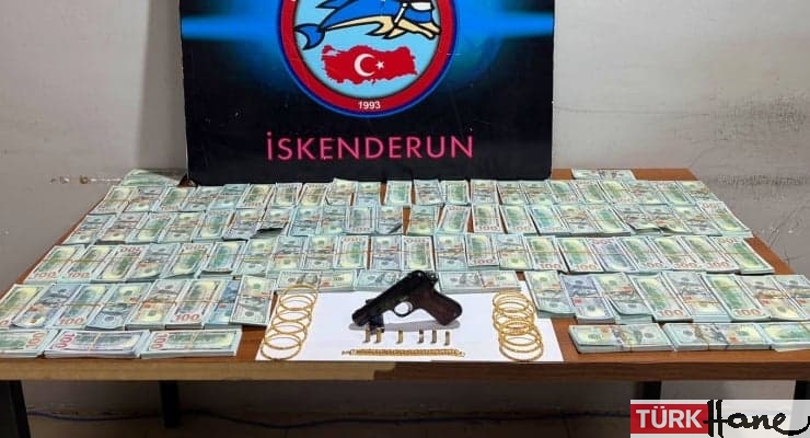 Hatay’da sahte 1 milyon dolara el kondu: Üç kişi tutuklandı