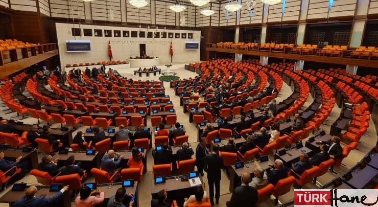 En düşük emekli maaşının 20 bin liraya yükseltilmesi Meclis komisyonunda kabul edildi