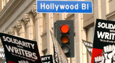 Hollywood'daki senarist grevi sona erdi