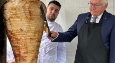 Almanya Cumhurbaşkanı'nın İstanbul davetinde döner kuyruğu