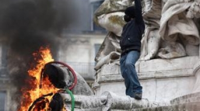 Paris’te olaylı 1 Mayıs eylemleri